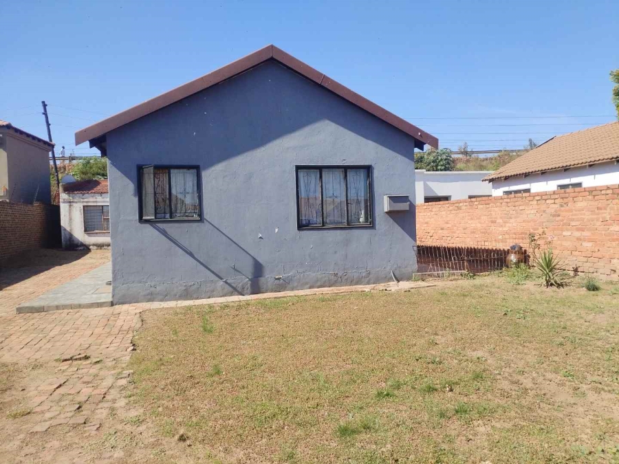 2 Bedroom Property for Sale in Mamelodi East Gauteng