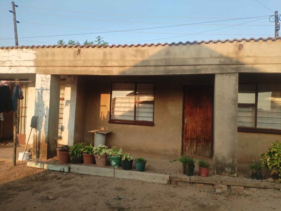 2 Bedroom Property for Sale in Mamelodi East Gauteng
