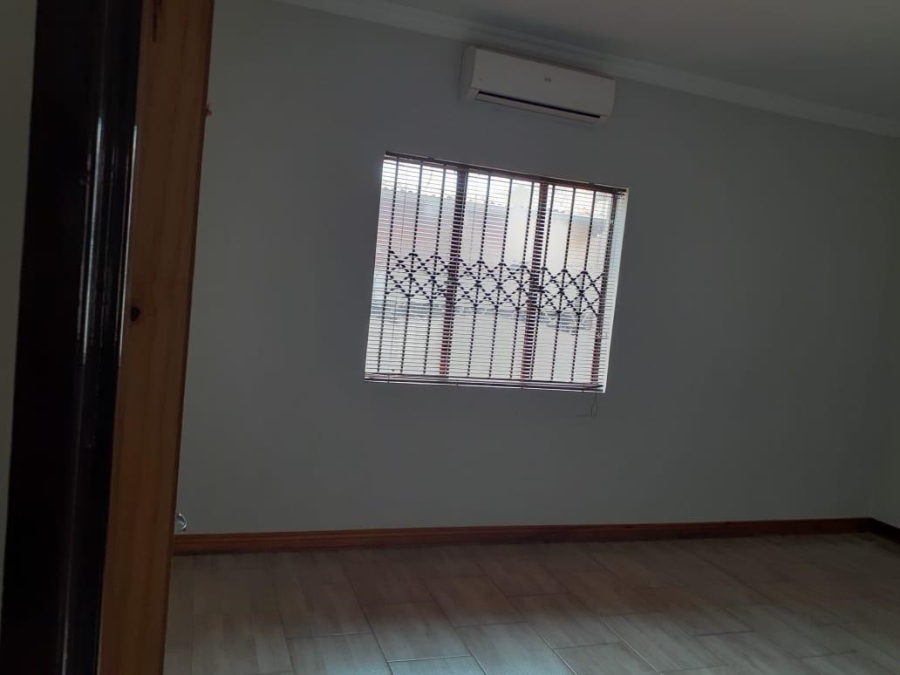 8 Bedroom Property for Sale in Kempton Park Gauteng