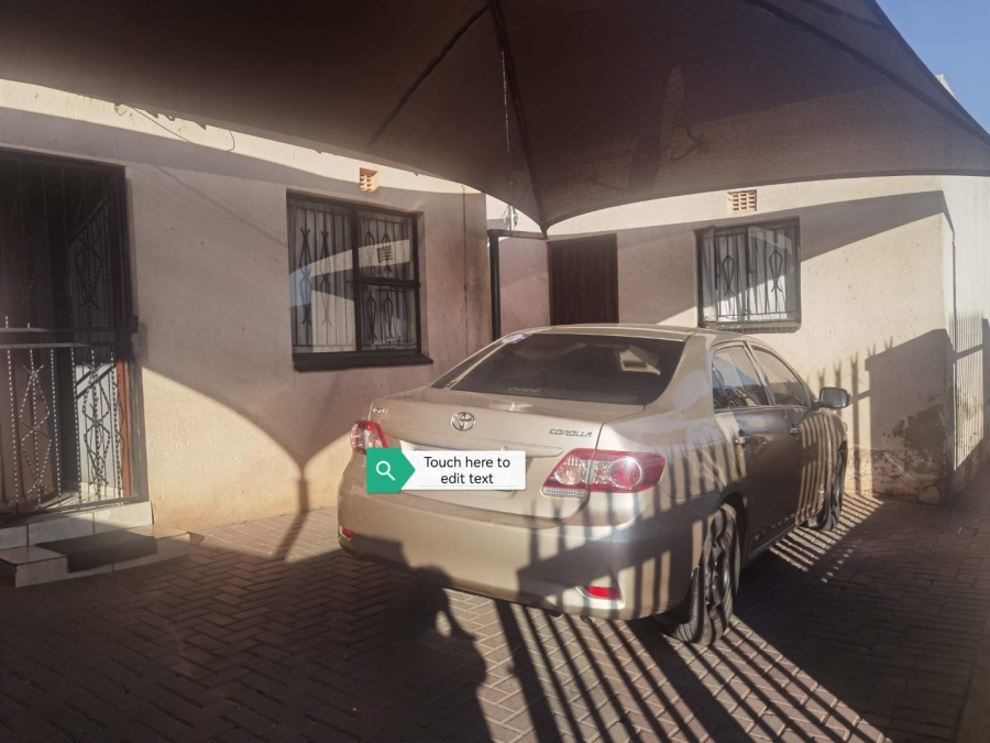 6 Bedroom Property for Sale in Tembisa Gauteng