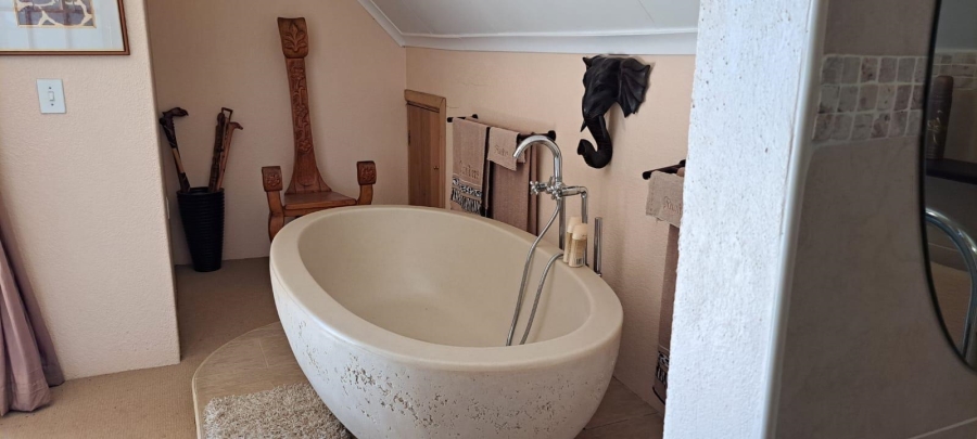 6 Bedroom Property for Sale in Norton Home Estate AH Gauteng
