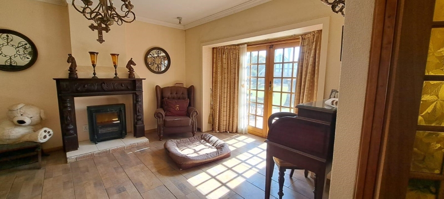 6 Bedroom Property for Sale in Norton Home Estate AH Gauteng