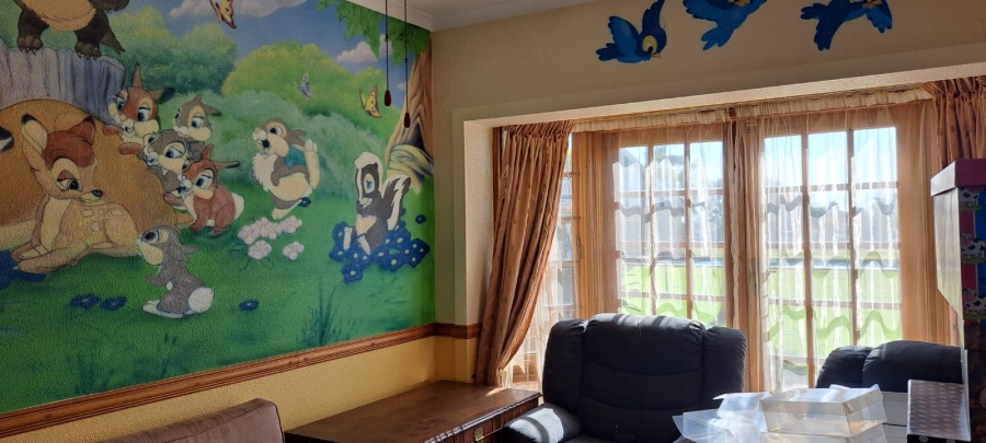 6 Bedroom Property for Sale in Norton Home Estate AH Gauteng