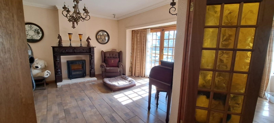 6 Bedroom Property for Sale in Norton Home Estate AH Gauteng