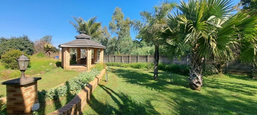 6 Bedroom Property for Sale in Norton Home Estate AH Gauteng