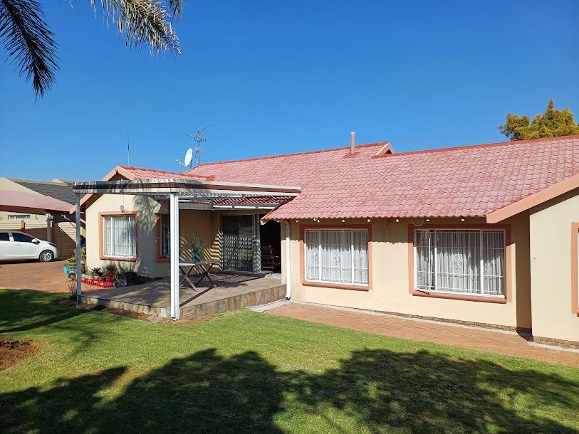 3 Bedroom Property for Sale in Winchester Hills Ext 3 Gauteng