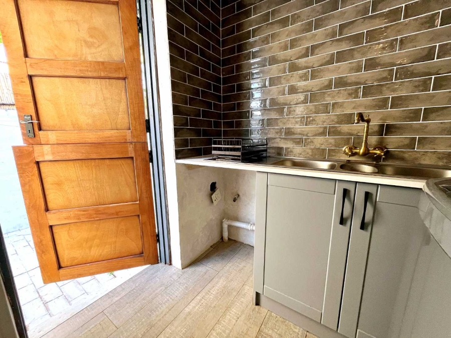 3 Bedroom Property for Sale in Faerie Glen Gauteng