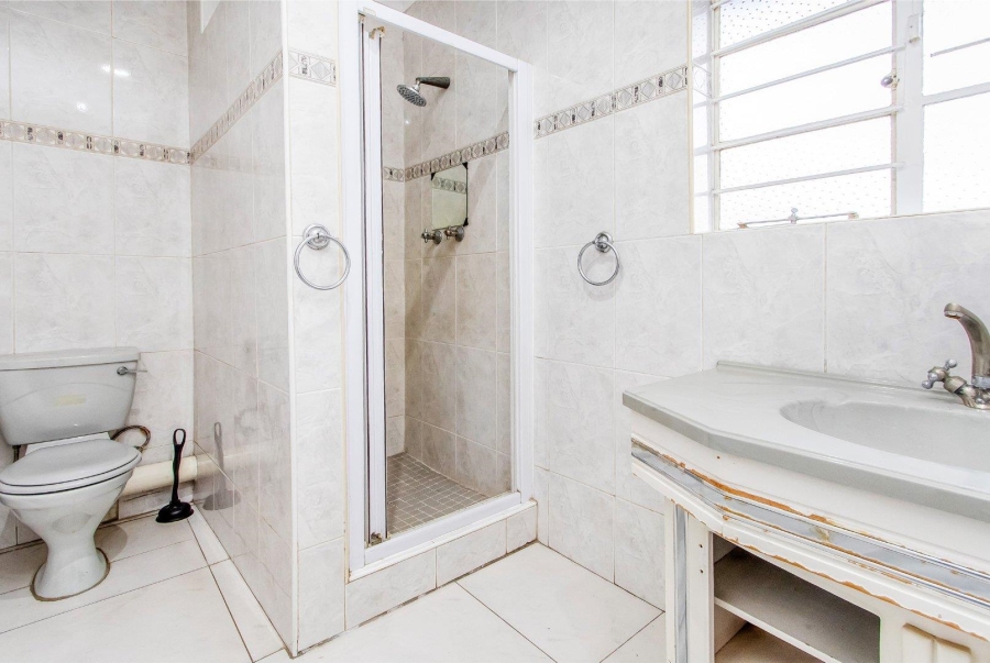 5 Bedroom Property for Sale in Cresta Gauteng