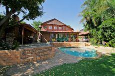 To Let 1 Bedroom Property for Rent in Douglasdale Gauteng