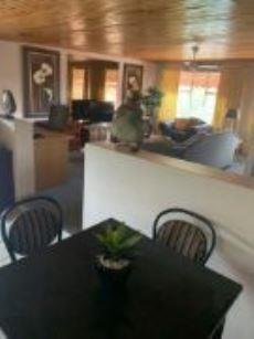 To Let 1 Bedroom Property for Rent in Douglasdale Gauteng