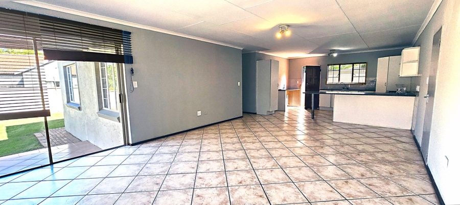 3 Bedroom Property for Sale in Radiokop Gauteng