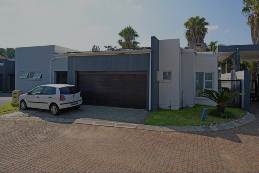 4 Bedroom Property for Sale in Noordwyk Gauteng