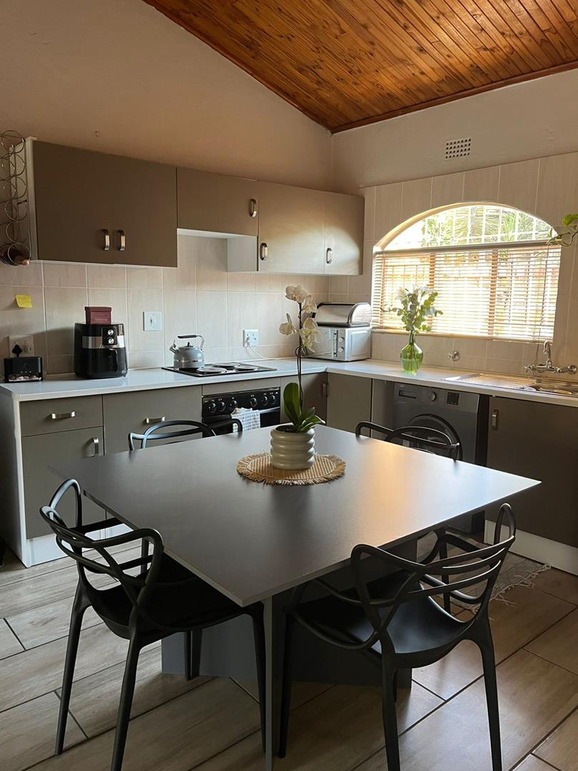To Let 1 Bedroom Property for Rent in Lyndhurst Gauteng