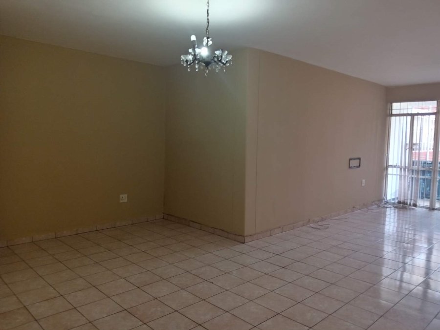 2 Bedroom Property for Sale in Killarney Gauteng