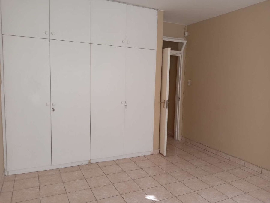2 Bedroom Property for Sale in Killarney Gauteng