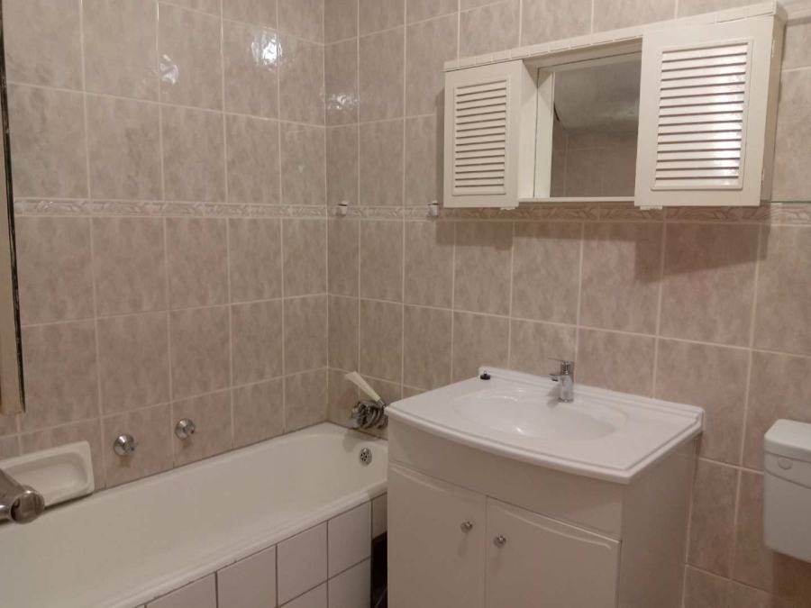 2 Bedroom Property for Sale in Killarney Gauteng