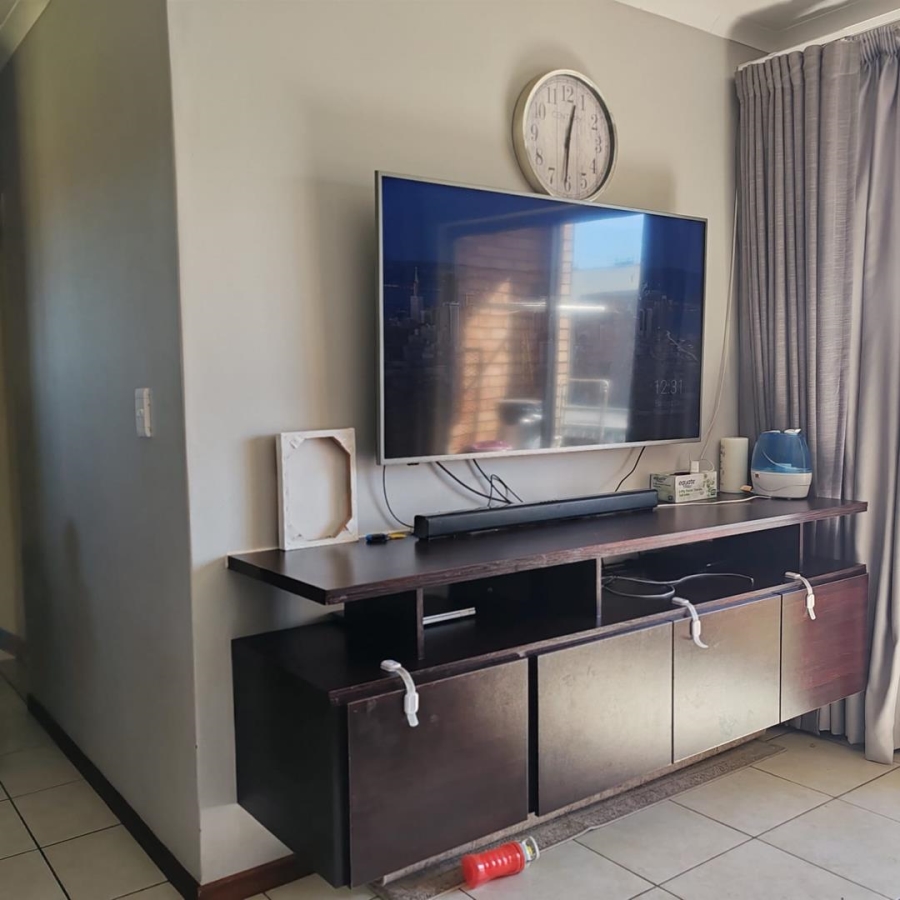 To Let 0 Bedroom Property for Rent in Noordwyk Gauteng