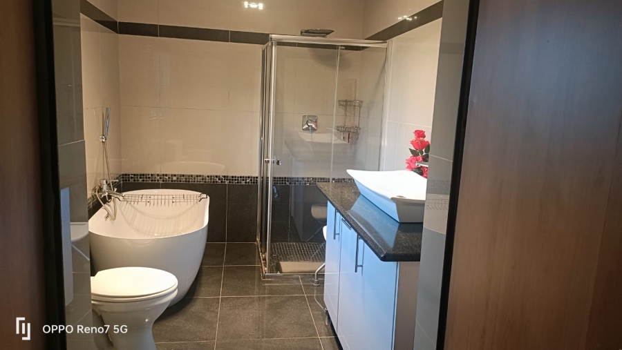 3 Bedroom Property for Sale in Dunnottar Gauteng