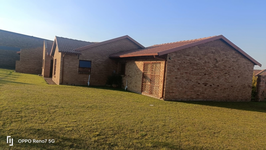 3 Bedroom Property for Sale in Dunnottar Gauteng