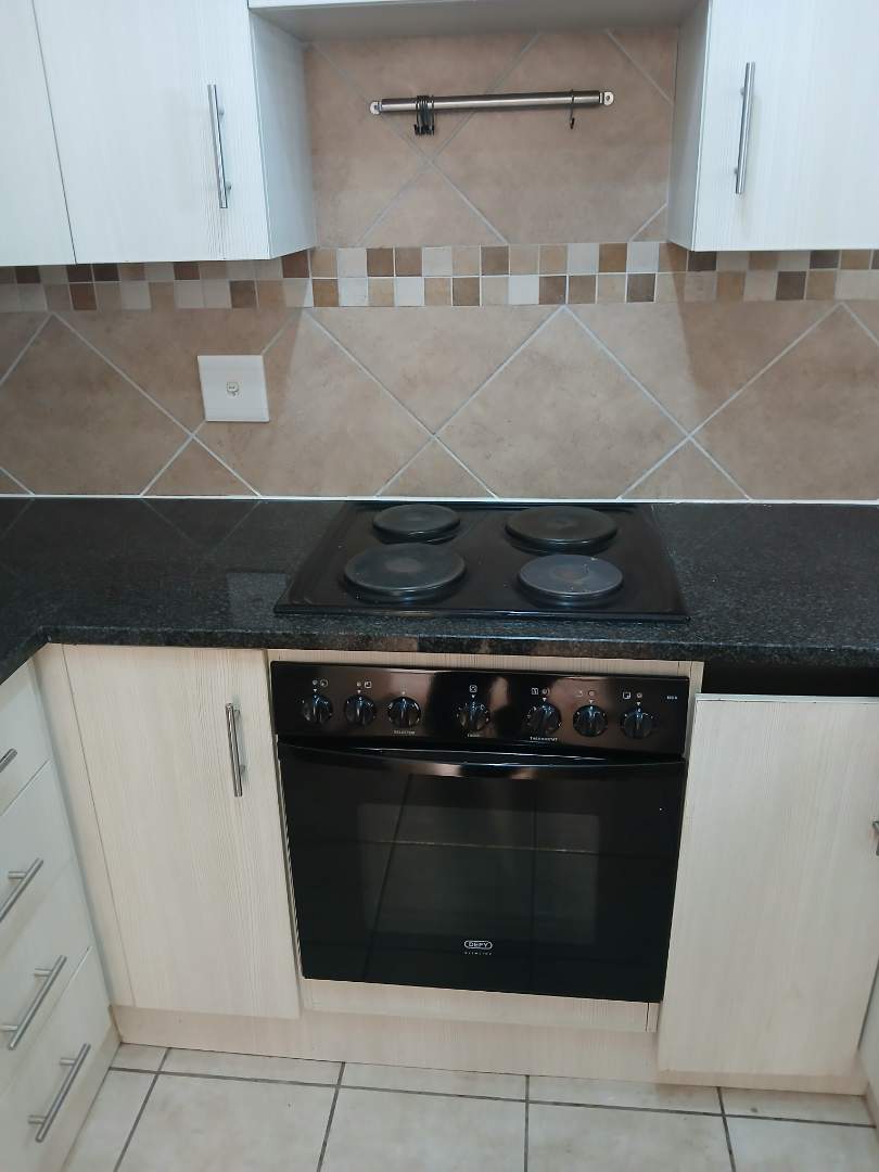 2 Bedroom Property for Sale in Brentwood Gauteng