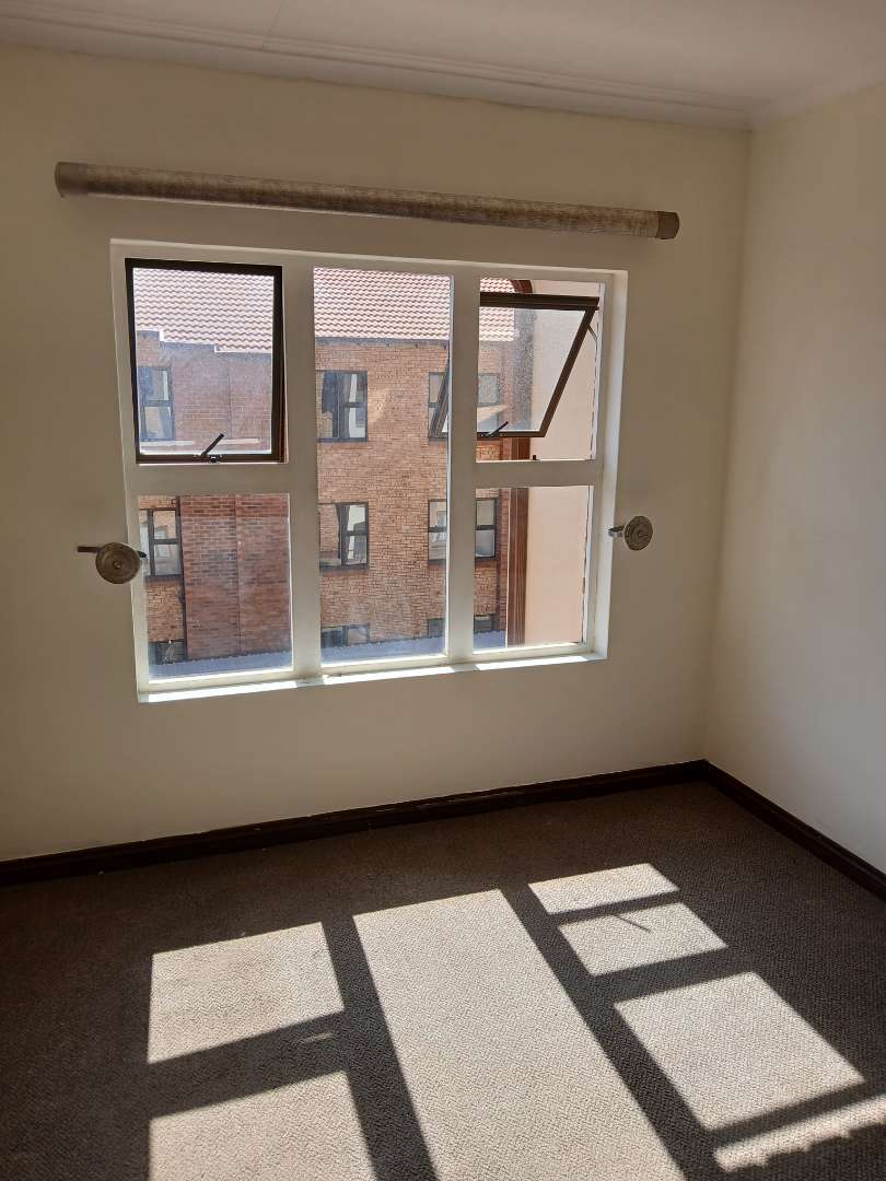 2 Bedroom Property for Sale in Brentwood Gauteng