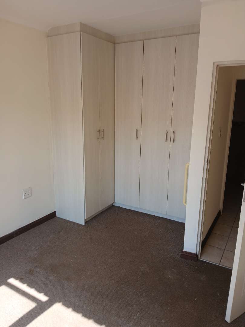 2 Bedroom Property for Sale in Brentwood Gauteng