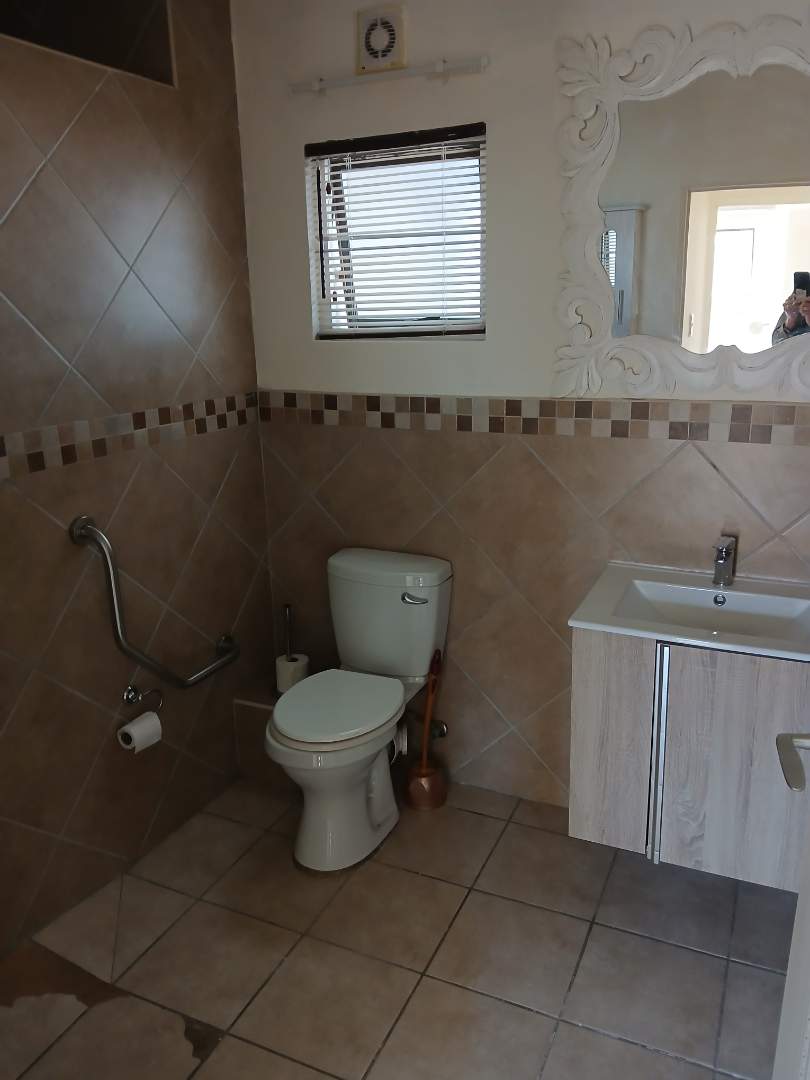 2 Bedroom Property for Sale in Brentwood Gauteng