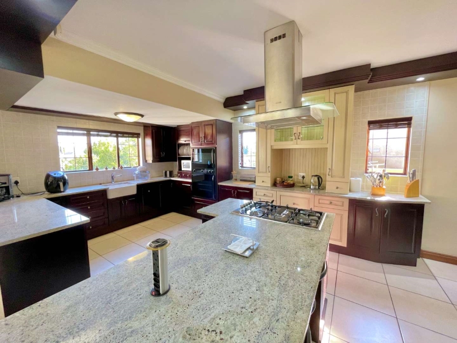 3 Bedroom Property for Sale in Olympus Gauteng