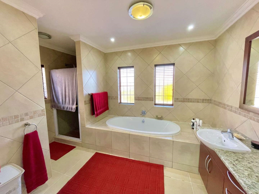 3 Bedroom Property for Sale in Olympus Gauteng