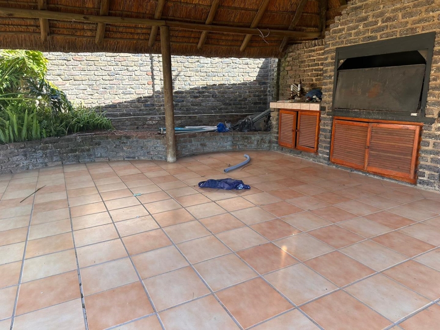 To Let 3 Bedroom Property for Rent in Roodekrans Gauteng
