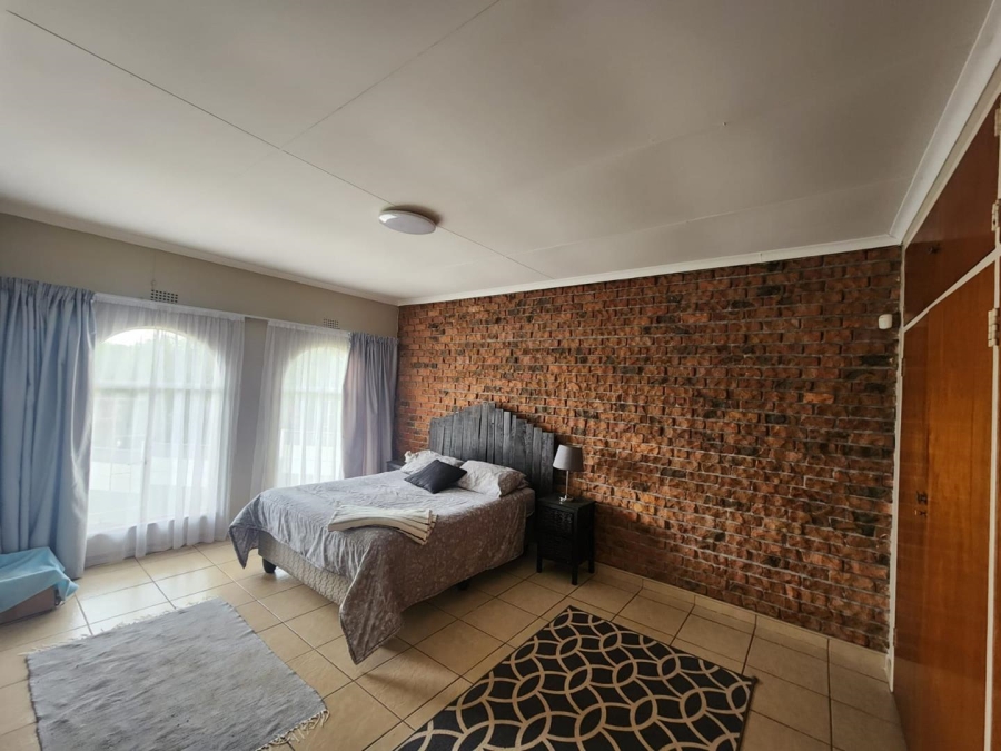 To Let 3 Bedroom Property for Rent in Roodekrans Gauteng