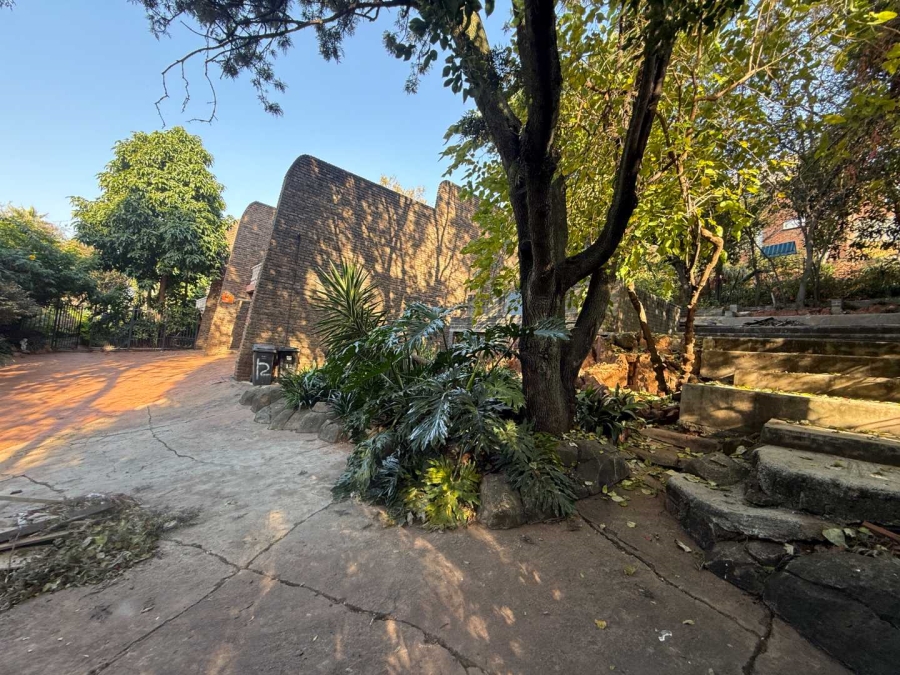 To Let 4 Bedroom Property for Rent in Florida Hills Gauteng
