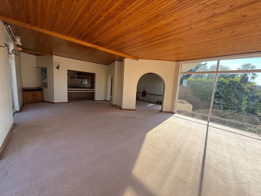 To Let 4 Bedroom Property for Rent in Florida Hills Gauteng