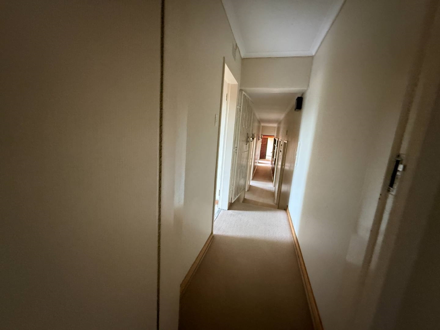 To Let 4 Bedroom Property for Rent in Florida Hills Gauteng