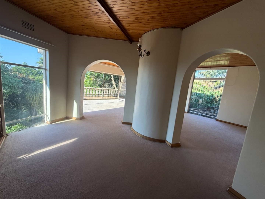 To Let 4 Bedroom Property for Rent in Florida Hills Gauteng