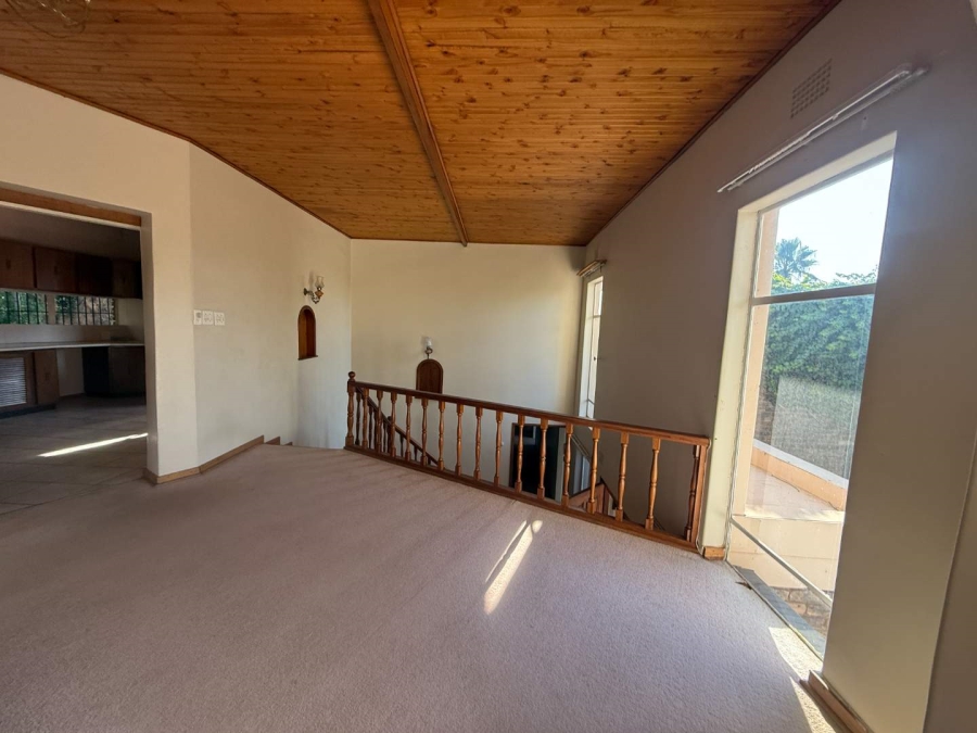 To Let 4 Bedroom Property for Rent in Florida Hills Gauteng