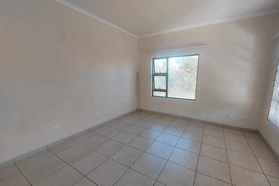 To Let 2 Bedroom Property for Rent in Woodmead Gauteng