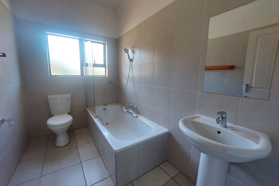 To Let 2 Bedroom Property for Rent in Woodmead Gauteng