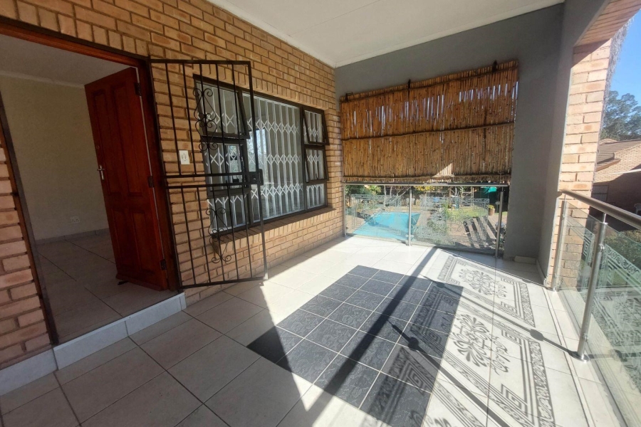To Let 2 Bedroom Property for Rent in Woodmead Gauteng