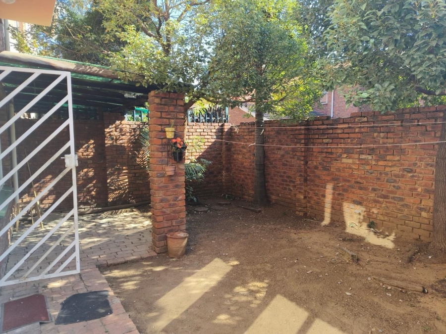 2 Bedroom Property for Sale in Silverton Gauteng