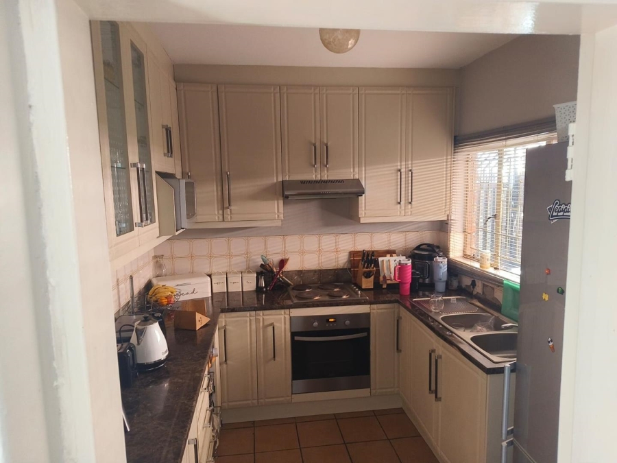 2 Bedroom Property for Sale in Silverton Gauteng
