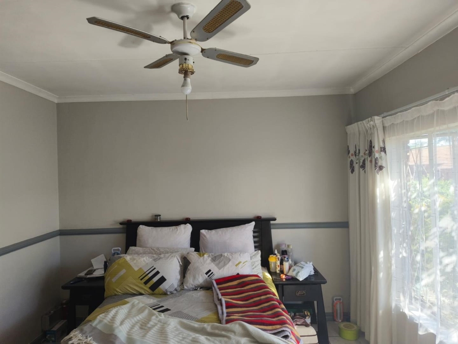 2 Bedroom Property for Sale in Silverton Gauteng