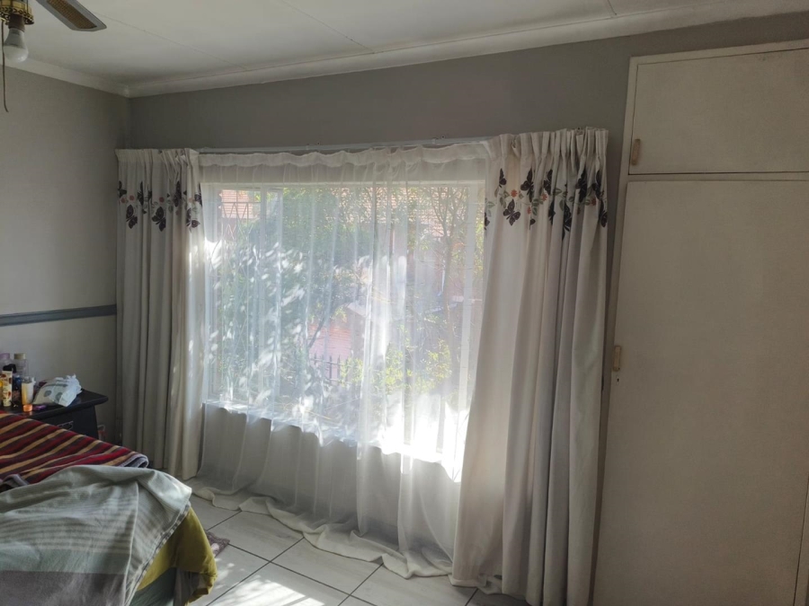 2 Bedroom Property for Sale in Silverton Gauteng