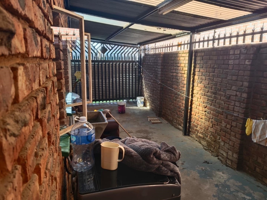 2 Bedroom Property for Sale in Silverton Gauteng