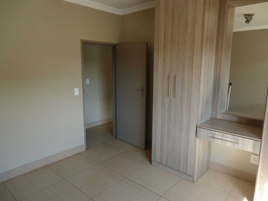 To Let 2 Bedroom Property for Rent in Moregloed Gauteng