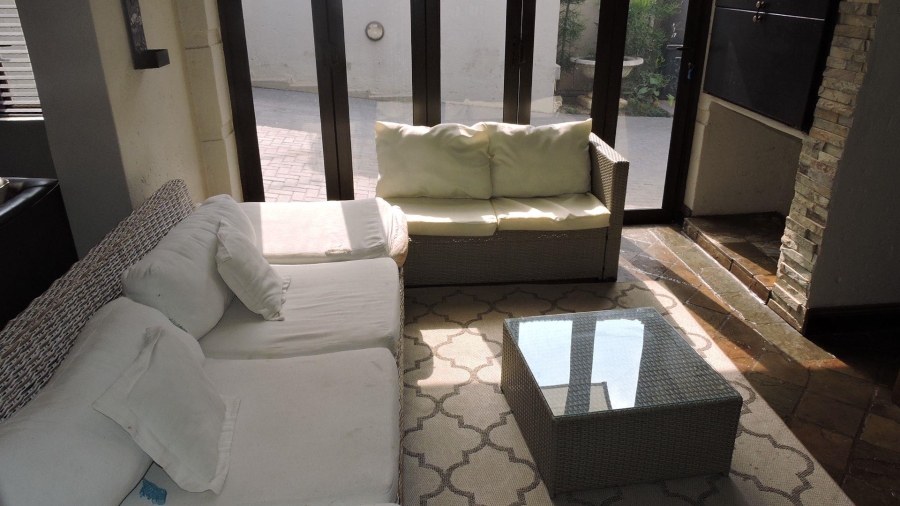 5 Bedroom Property for Sale in Moreleta Park Gauteng