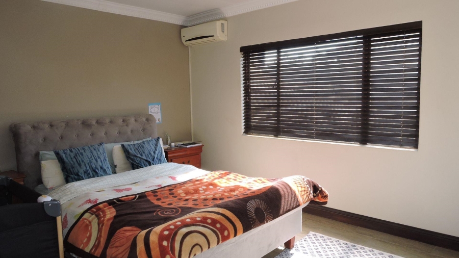5 Bedroom Property for Sale in Moreleta Park Gauteng
