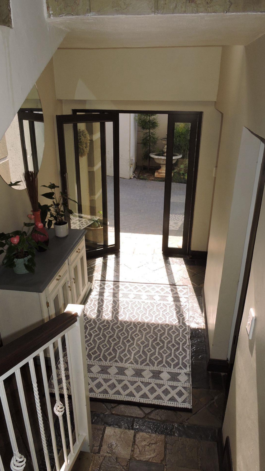 5 Bedroom Property for Sale in Moreleta Park Gauteng
