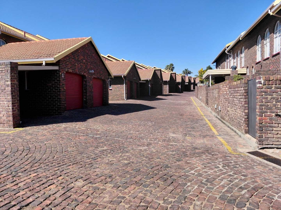 2 Bedroom Property for Sale in Norkem Park Gauteng