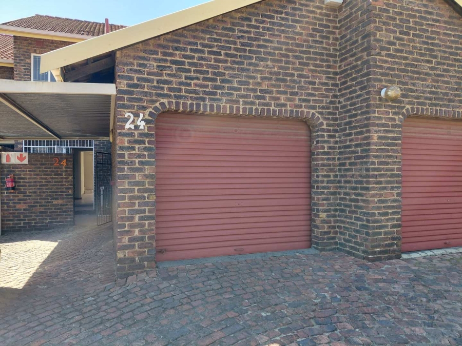2 Bedroom Property for Sale in Norkem Park Gauteng